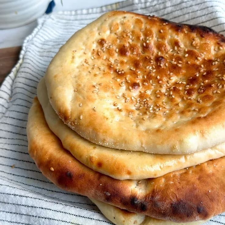 Roghni Butter Naan (10)